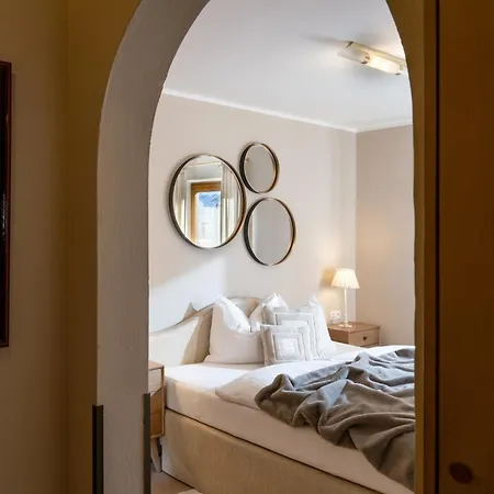 Lentner Apartment *